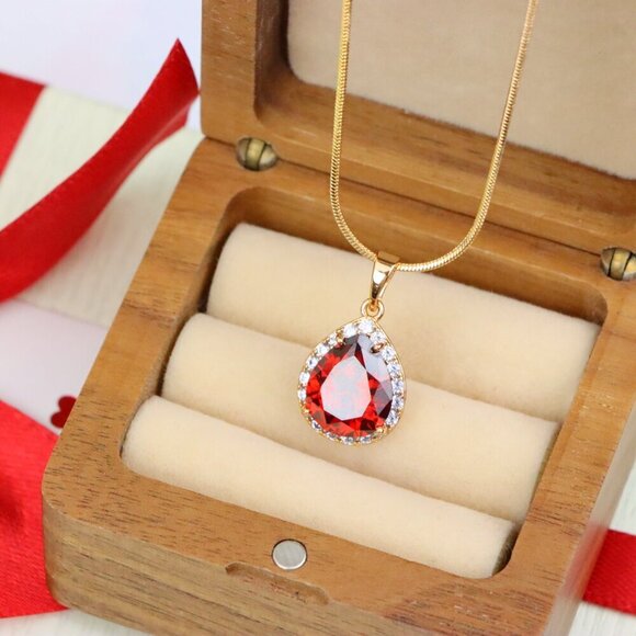 "Teardrop Red Pendant with Crystal Border in Elegant Rose Gold Setting, XPPT1618 - Picture 12 of 13